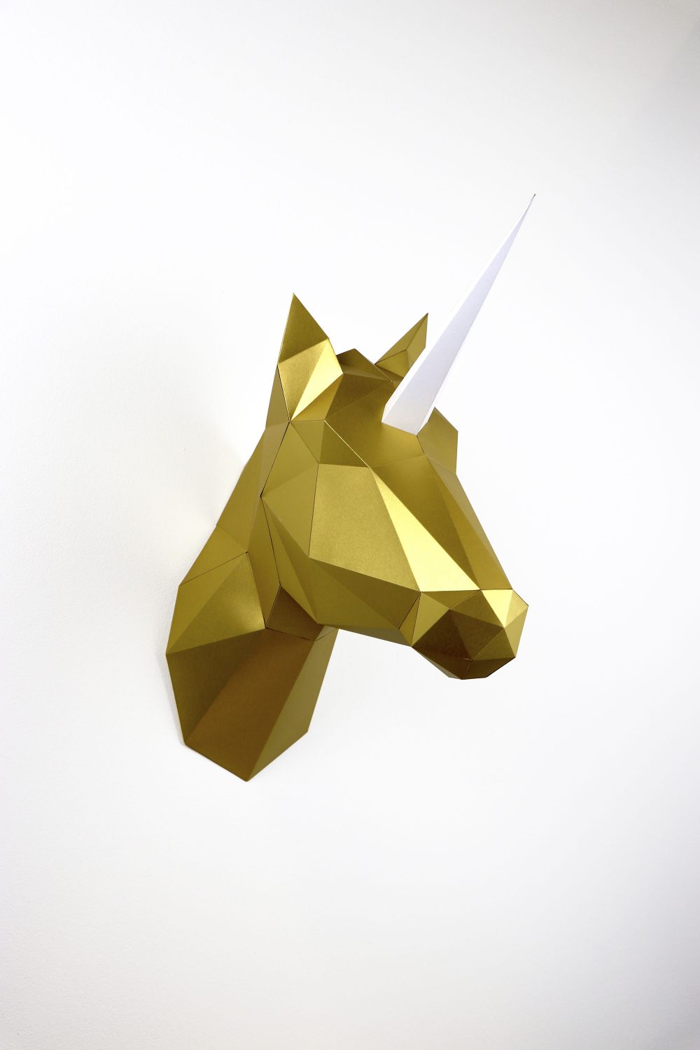 Paper Horse/Unicorn - Trophée en papier Assembli 